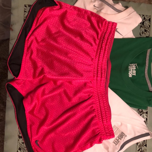 Nike Bundle - Picture 2 of 2